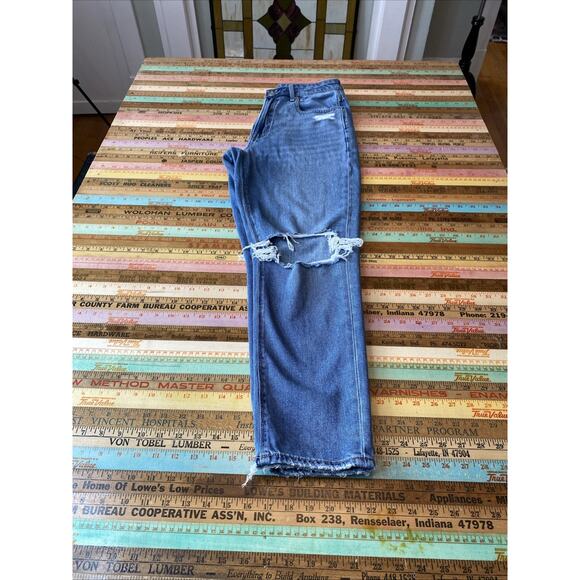 American Eagle Mom Jean Size 4 Reg Ripped Distressed High Rise Blue Boho Classic - Picture 2 of 12